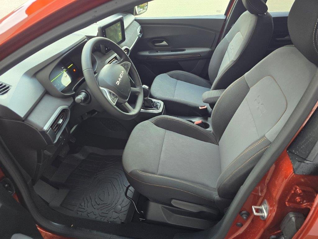 DACIA Jogger Extreme hybrid 140 7-Plätze, Hybride Integrale Benzina/Elettrica, Auto dimostrativa, Automatico - 6