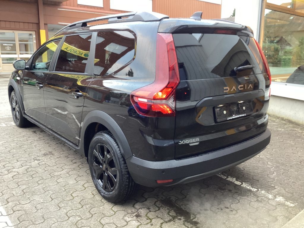 DACIA Jogger 1.6 Hybrid Extreme, Full-Hybrid Petrol/Electric, Ex-demonstrator, Automatic - 3