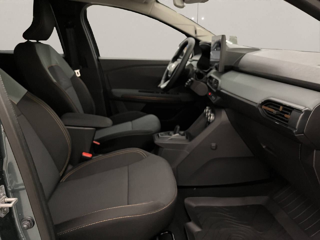 DACIA Jogger 1.8 Hybrid Extreme, Voll-Hybrid Benzin/Elektro, Vorführwagen, Automatik - 6