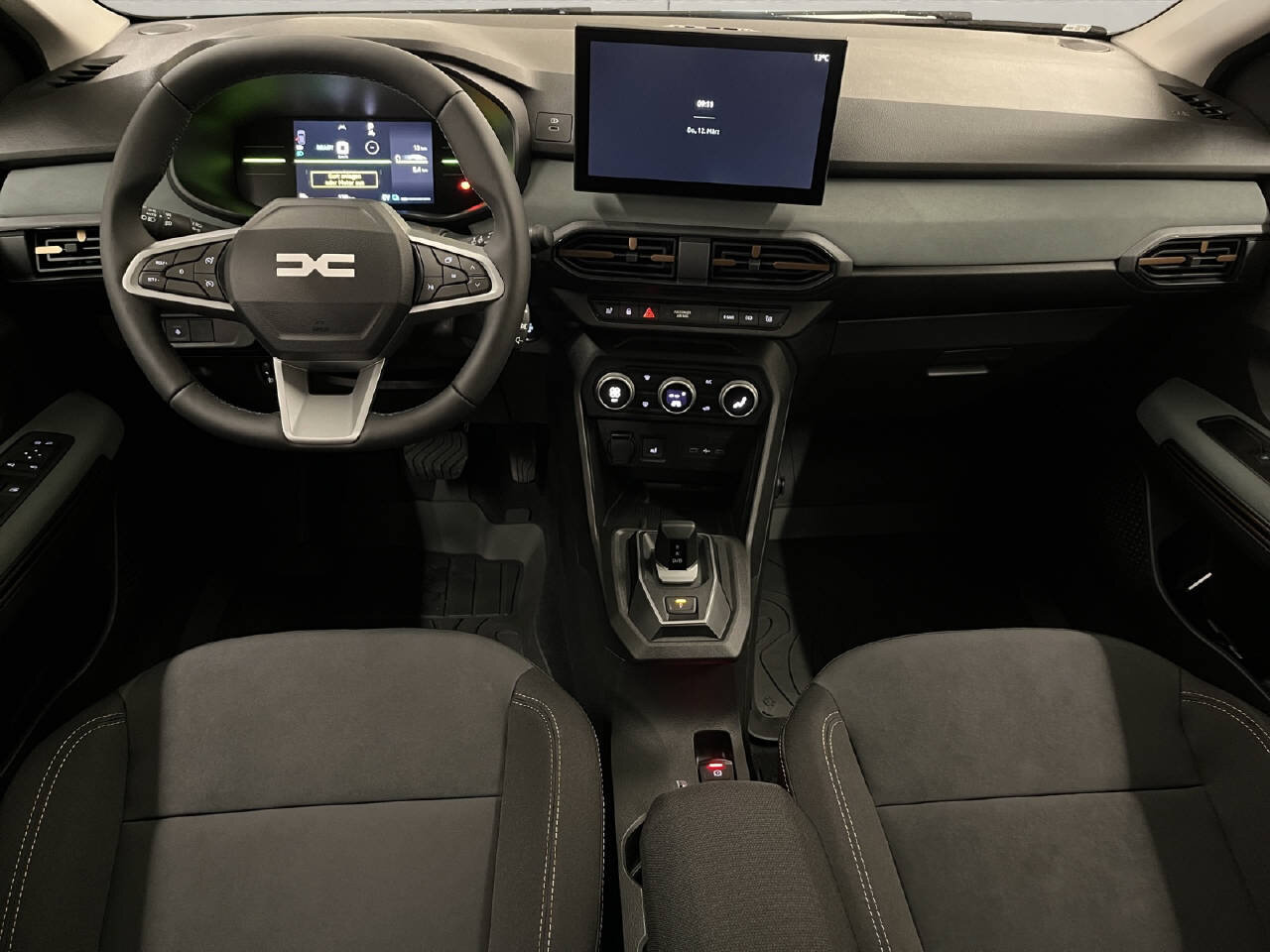 DACIA Jogger 1.8 Hybrid Extreme, Voll-Hybrid Benzin/Elektro, Vorführwagen, Automatik - 7