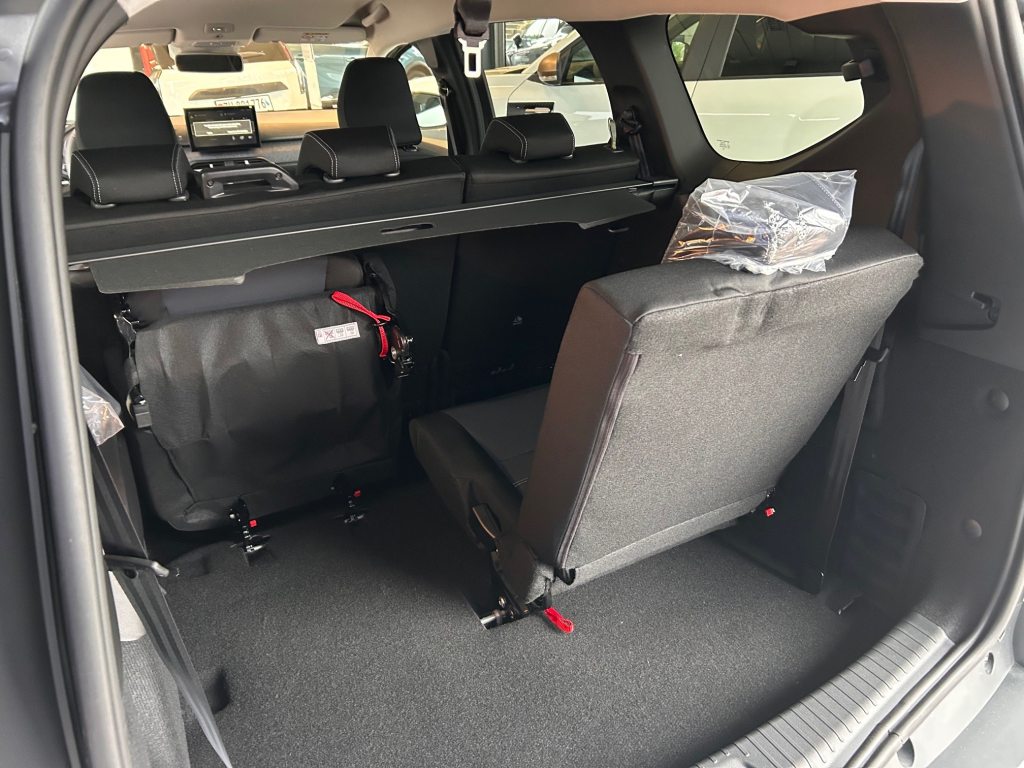DACIA JOGGER 1.8 Hybrid Journey 7P, Voll-Hybrid Benzin/Elektro, Vorführwagen, Automatik - 7
