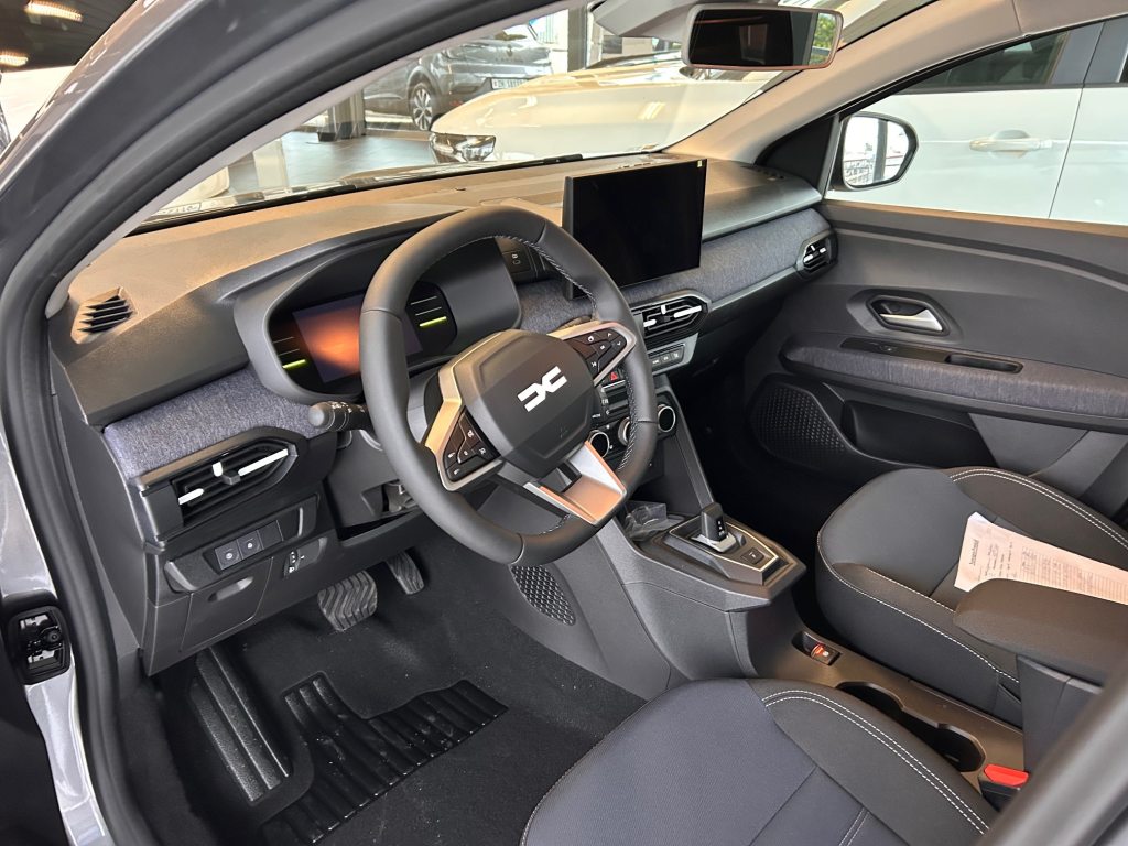 DACIA JOGGER 1.8 Hybrid Journey 7P, Voll-Hybrid Benzin/Elektro, Vorführwagen, Automatik - 4