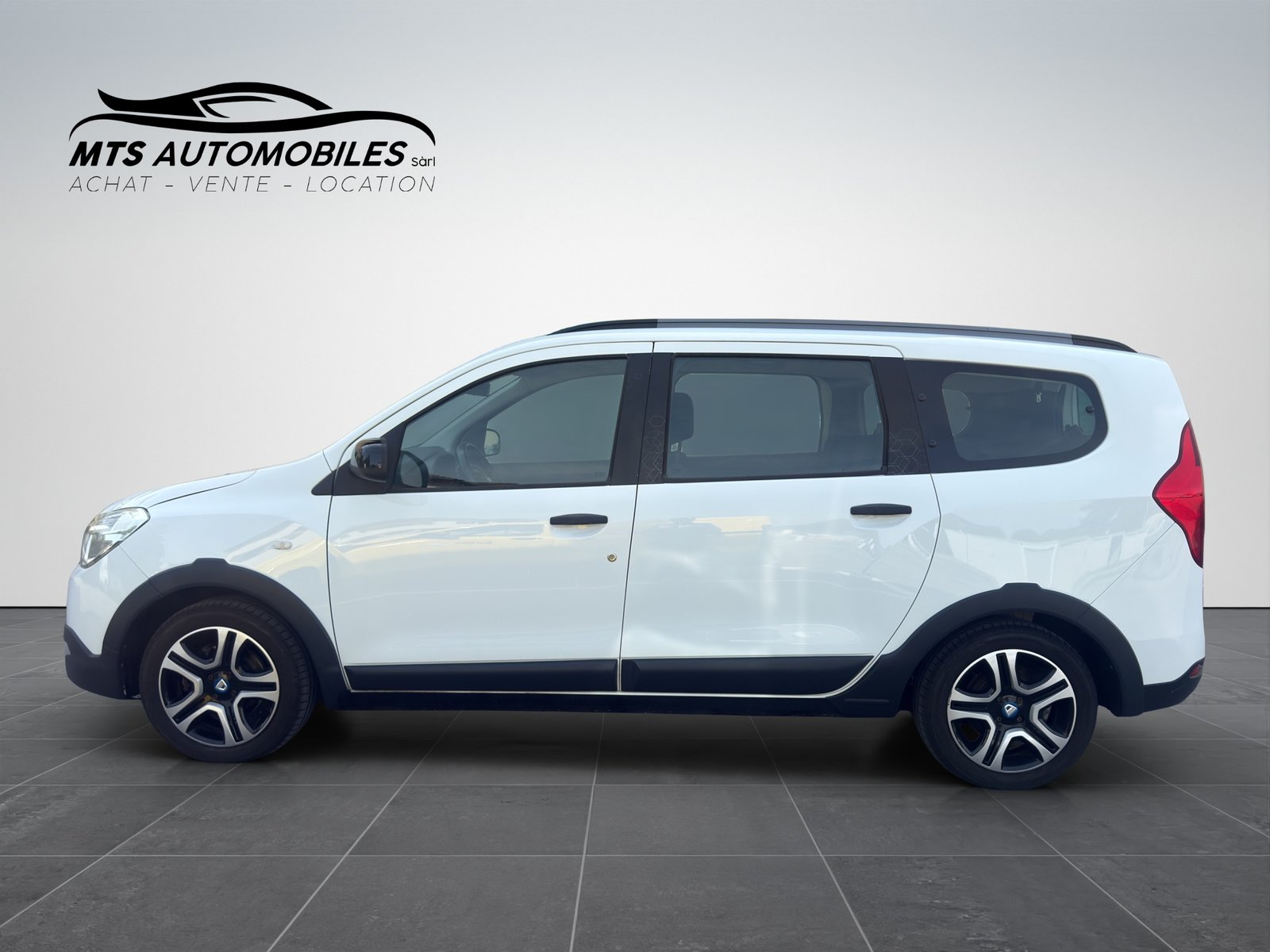 DACIA Lodgy TCE 130 Stepway 7PL, Essence, Occasion / Utilisé, Manuelle - 3