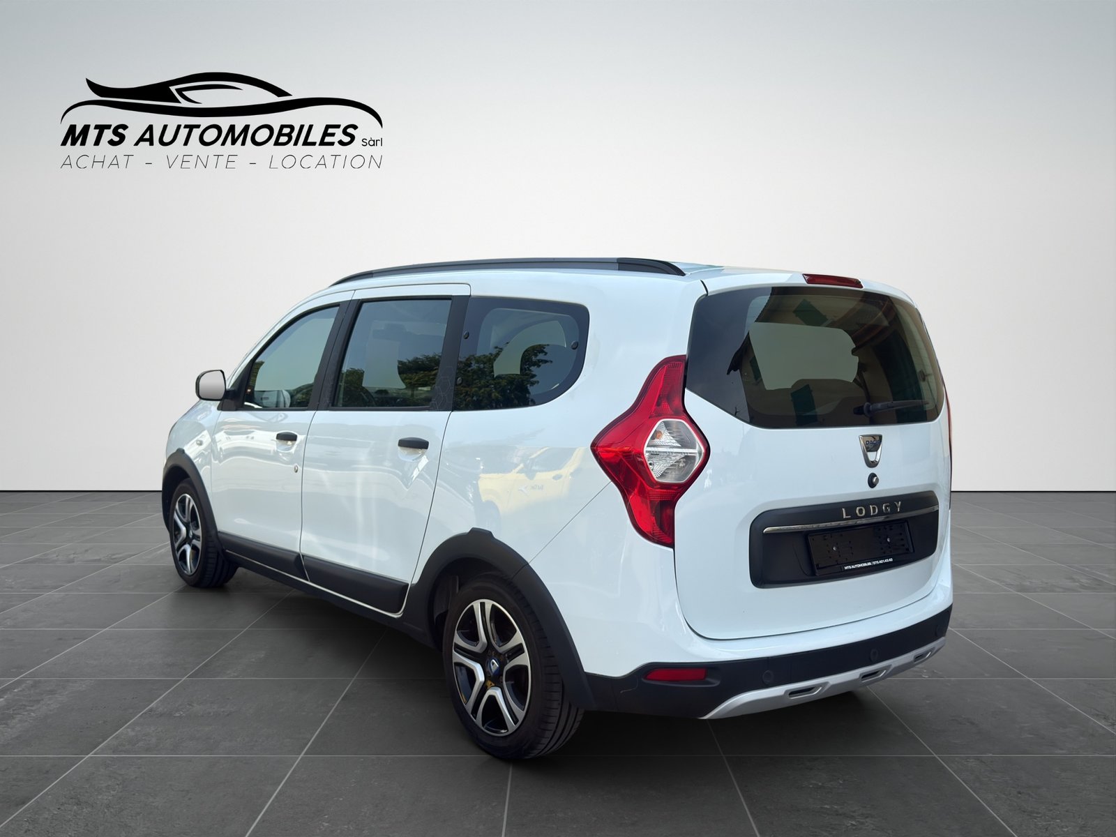 DACIA Lodgy TCE 130 Stepway 7PL, Essence, Occasion / Utilisé, Manuelle - 4