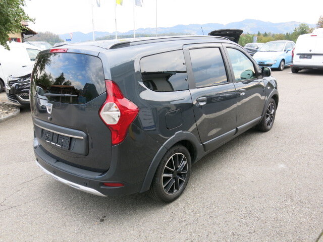 DACIA Lodgy 1.2 TCe Stepw. Unlimit. S/S 7P, Petrol, Second hand / Used, Manual - 4