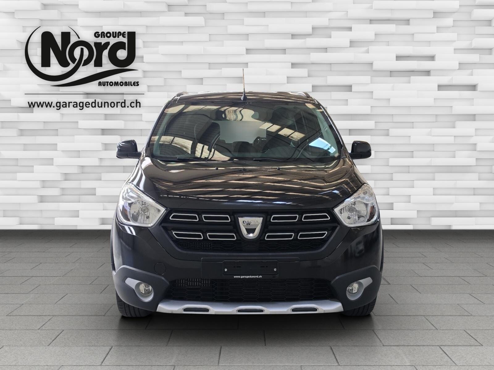 DACIA Lodgy 1.3 TCe Celebration S/S 7P, Benzin, Occasion / Gebraucht, Handschaltung - 7