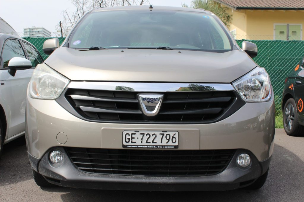 DACIA LODGY 1.6 Ambiance 5P, Benzin, Occasion / Gebraucht, Handschaltung - 7