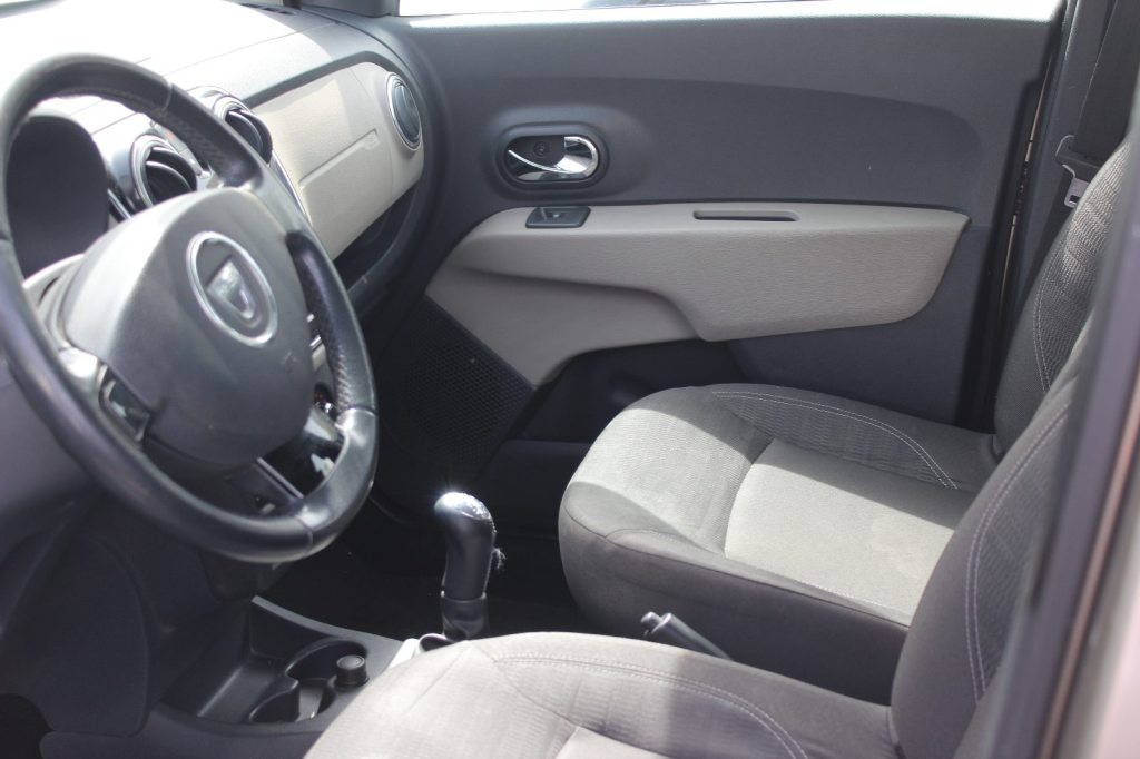 DACIA LODGY 1.6 Ambiance 5P, Benzin, Occasion / Gebraucht, Handschaltung - 5