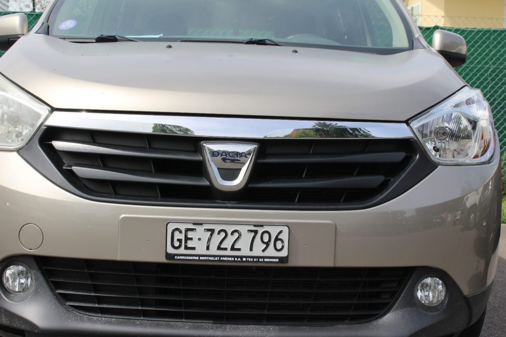DACIA LODGY 1.6 Ambiance 5P, Benzin, Occasion / Gebraucht, Handschaltung - 6