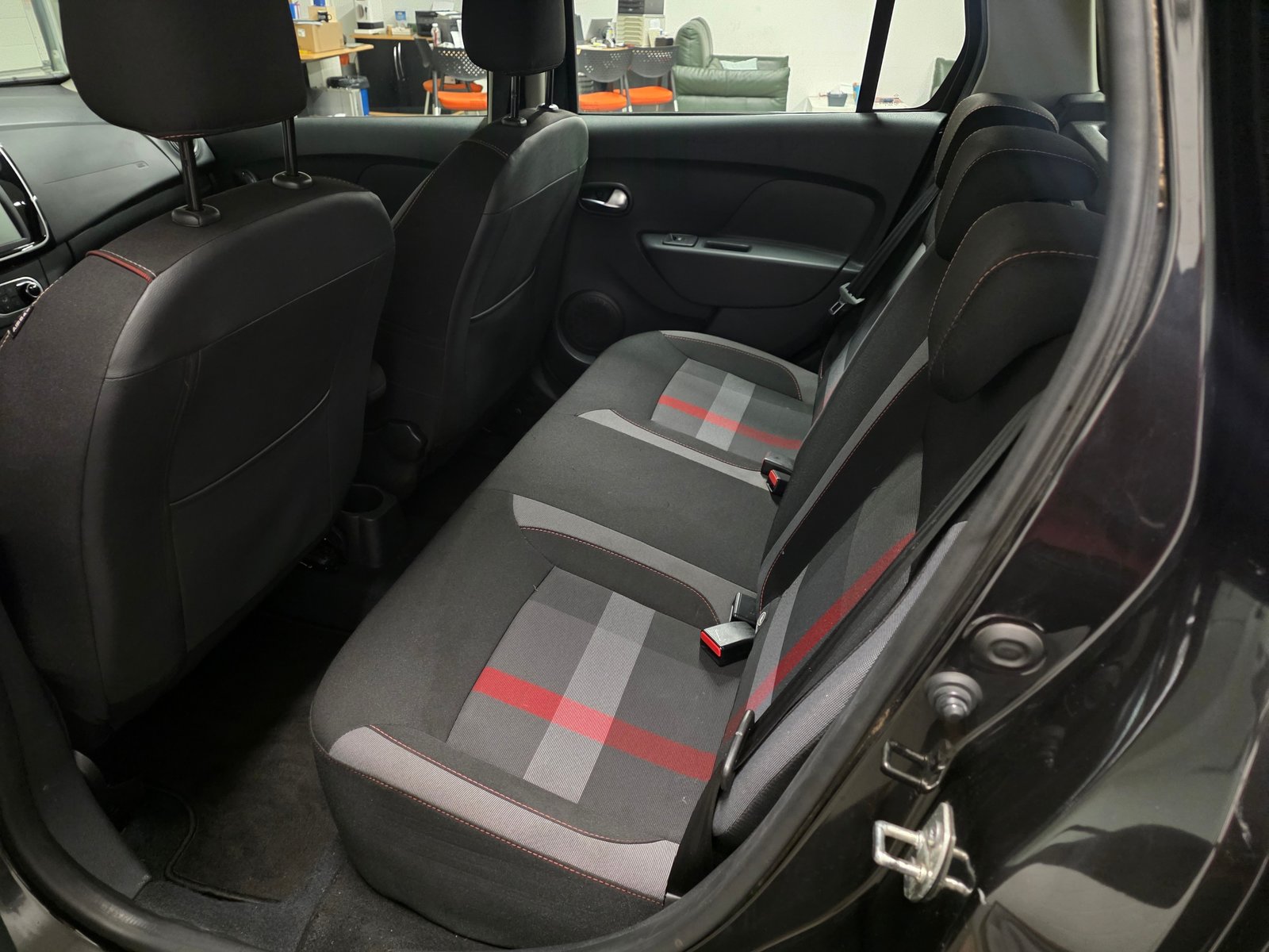 DACIA Logan MCV 0.9 Stepway Automatic, Benzin, Occasion / Gebraucht, Automat - 5