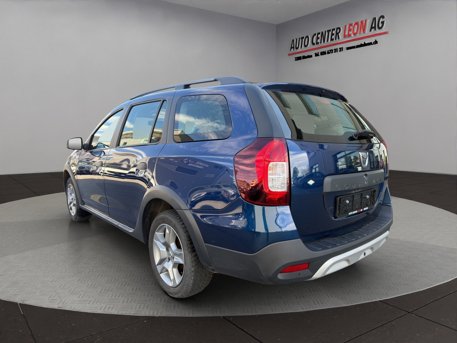 DACIA Logan MCV 0.9 Stepway, Petrol, Second hand / Used, Manual - 4