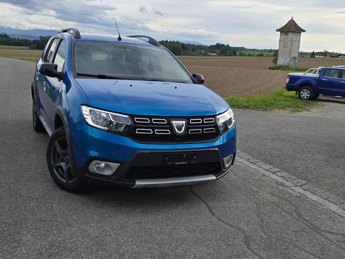 DACIA Logan MCV 0.9 Stepway Automatic, Benzin, Occasion / Gebraucht, Automatik