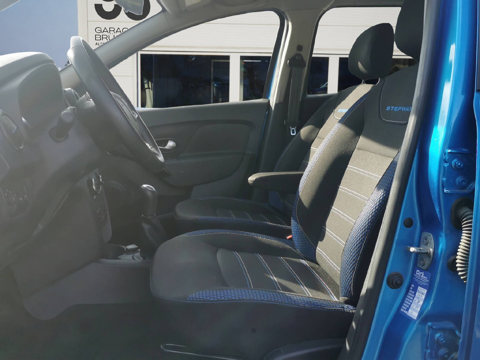 DACIA Logan MCV 1.0 TCe Stepway, Petrol, Second hand / Used, Manual - 6