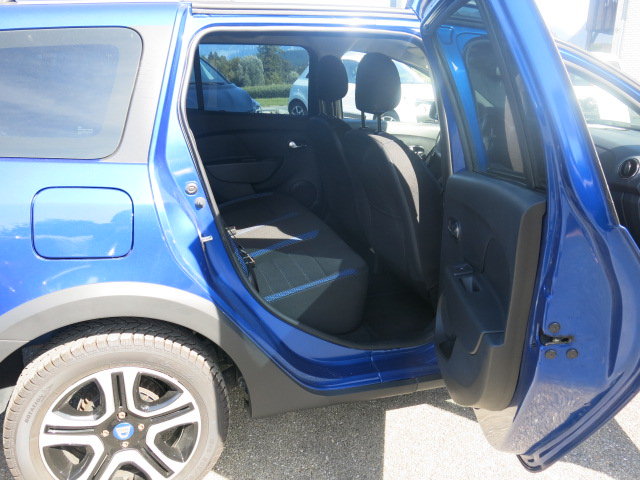 DACIA Logan MCV 0.9 TCe Celebration E6c S/S, Benzin, Occasion / Gebraucht, Handschaltung - 6