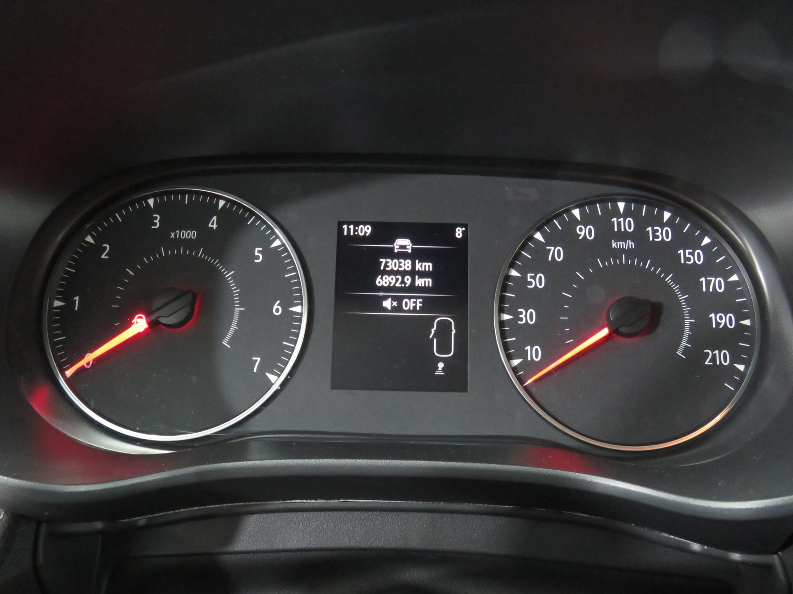 DACIA Sandero SCe 65 Essential, Benzin, Occasion / Gebraucht, Handschaltung - 7