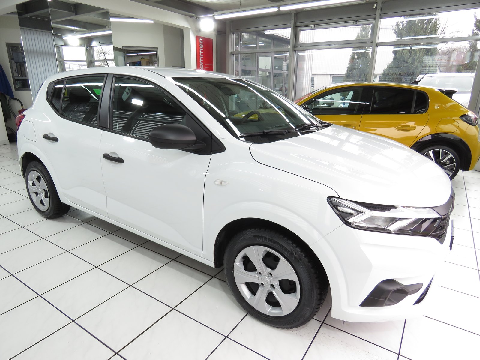 DACIA Sandero SCe 65 Essential, Benzin, Occasion / Gebraucht, Handschaltung - 3