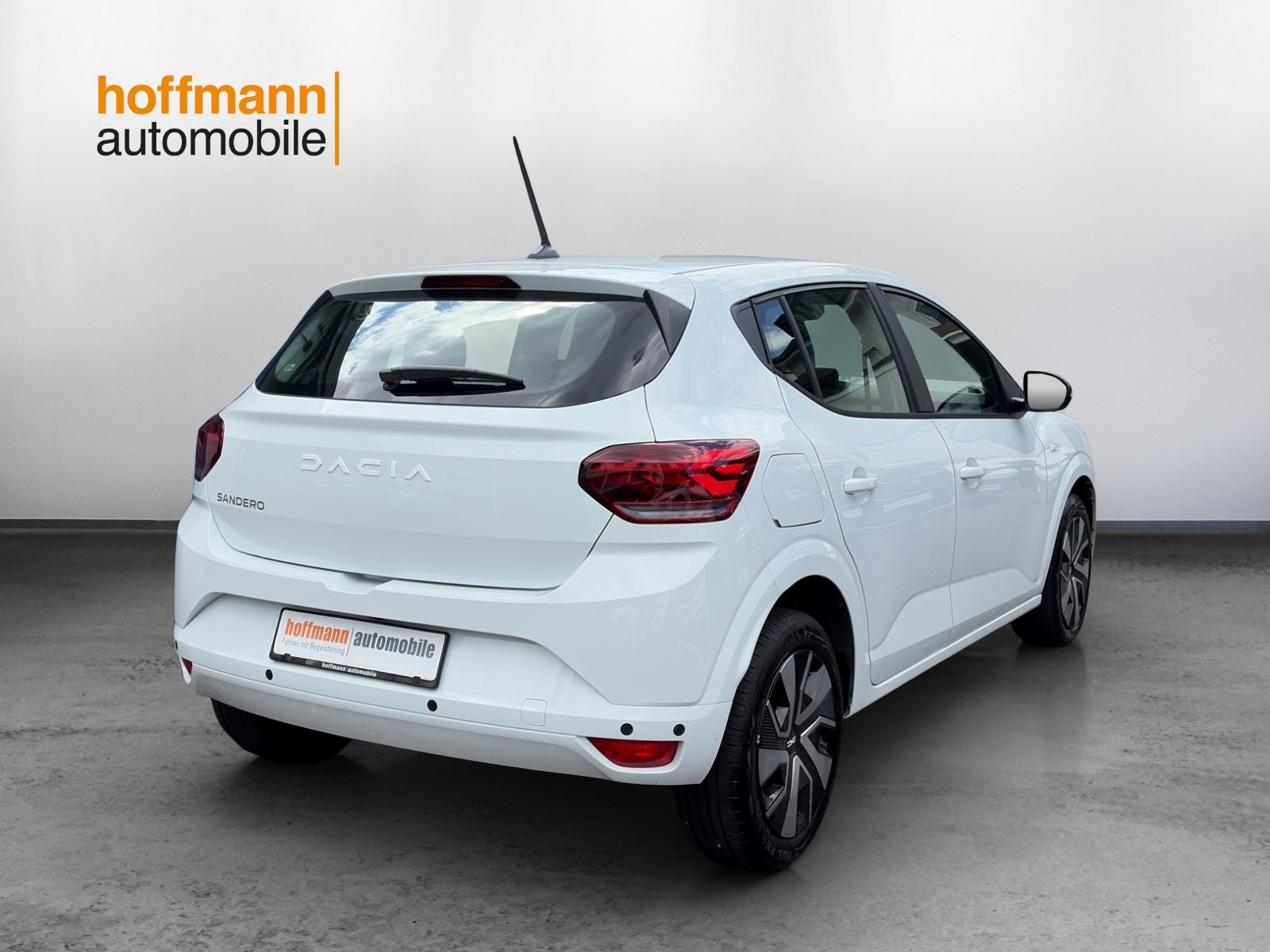 DACIA Sandero TCe 90 Expression, Essence, Occasion / Utilisé, Manuelle - 4