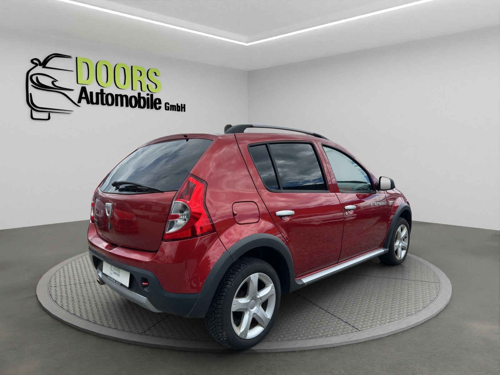 DACIA Sandero 1.6 Stepway, Benzin, Occasion / Gebraucht, Handschaltung - 4