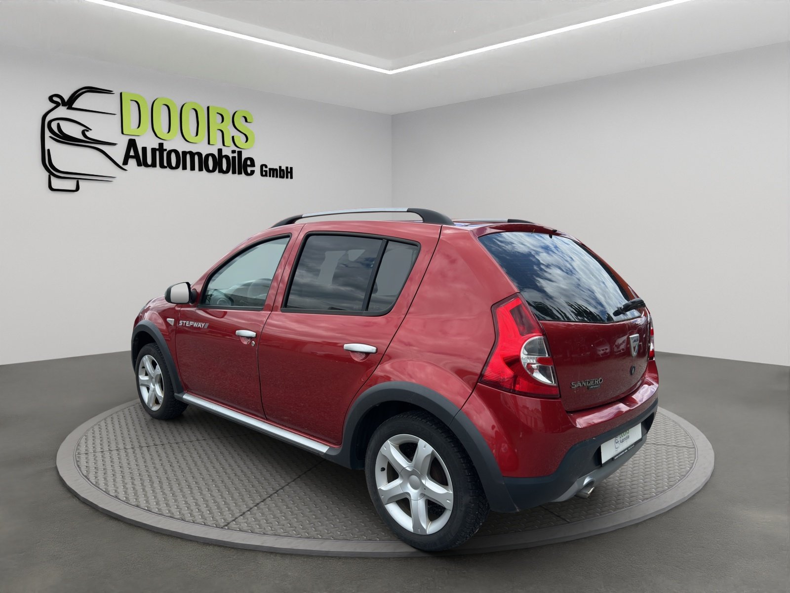 DACIA Sandero 1.6 Stepway, Benzin, Occasion / Gebraucht, Handschaltung - 6