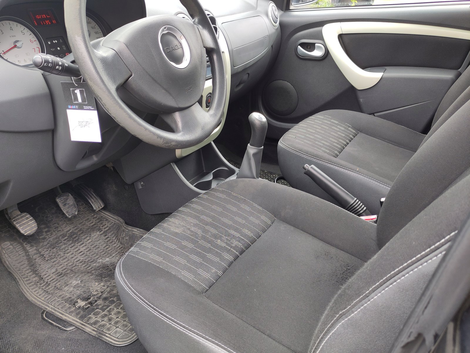 DACIA Sandero 1.6 Lauréate, Essence, Occasion / Utilisé, Manuelle - 5