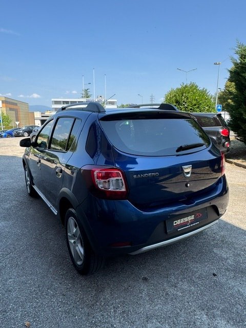 DACIA Sandero Tce 90 Stepway Lauréate, Petrol, Second hand / Used, Manual - 5