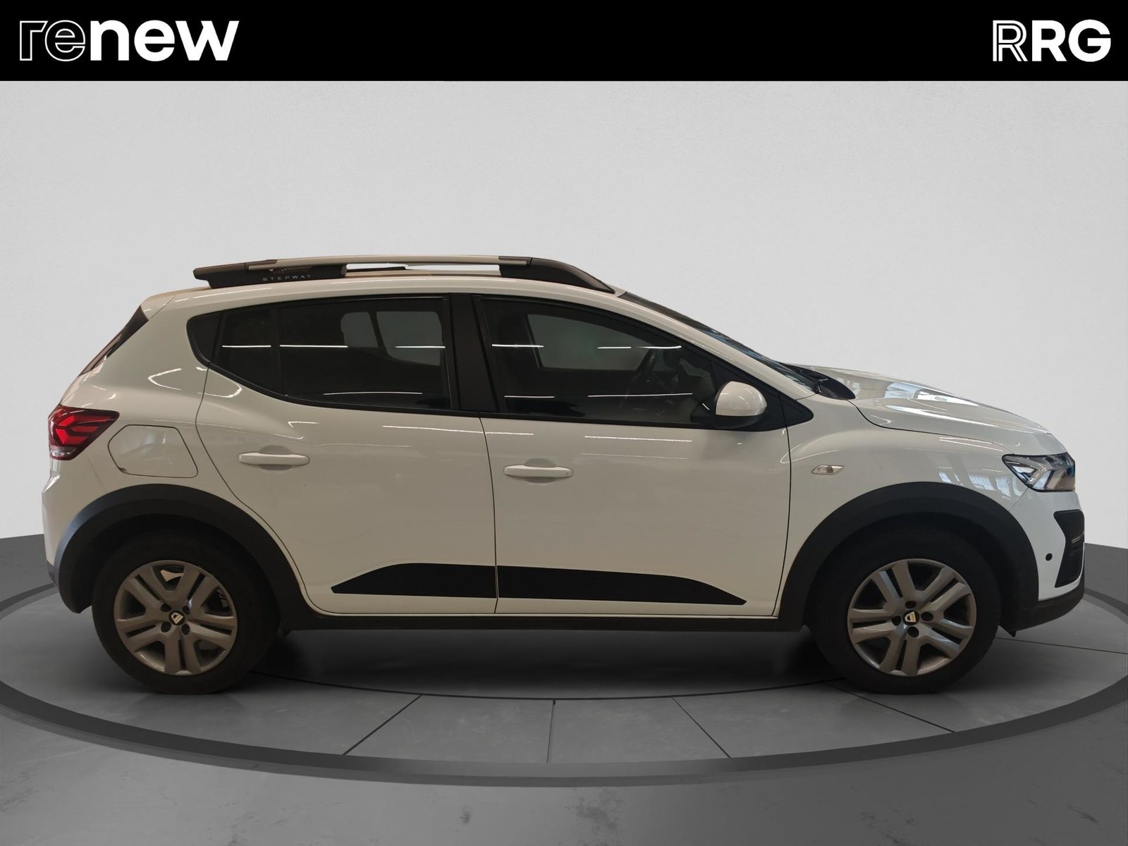 DACIA Sandero Stepway TCe 90 Comfort, Petrol, Second hand / Used, Manual - 2
