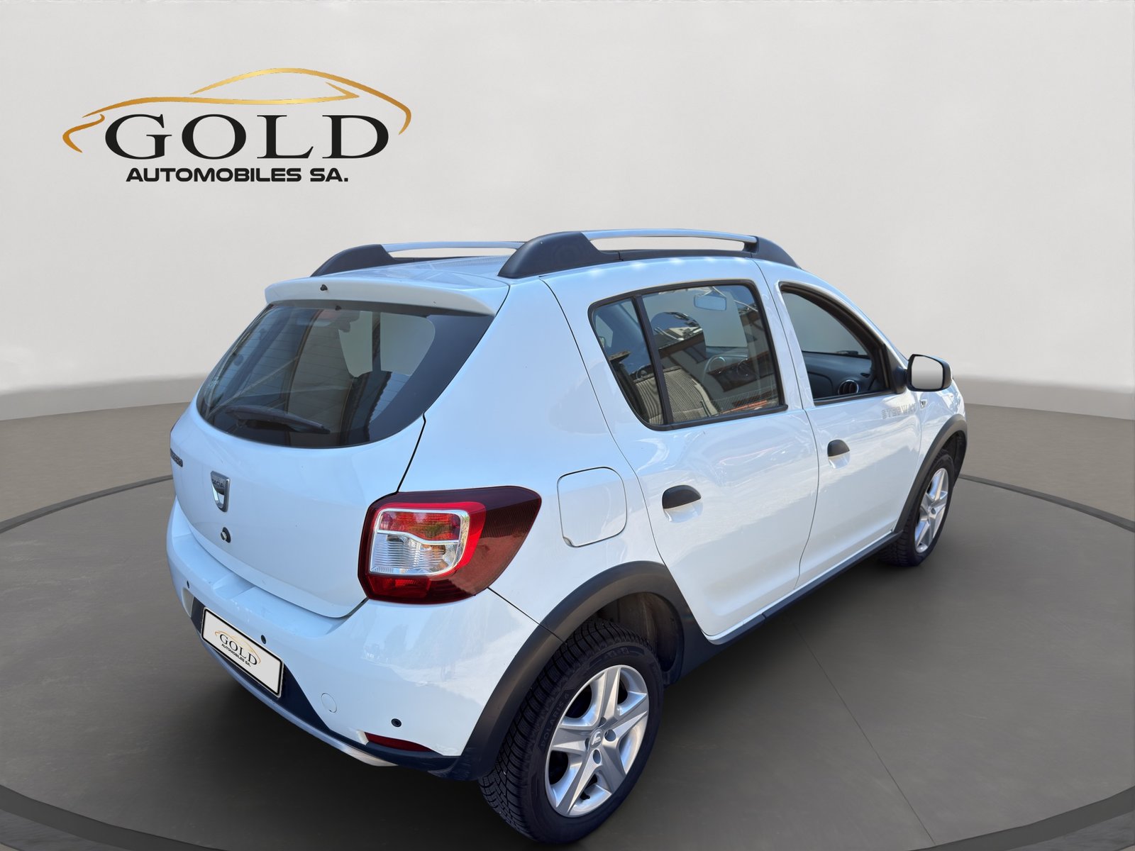 DACIA Sandero Tce 90 Stepway Lauréate, Benzin, Occasion / Gebraucht, Handschaltung - 2