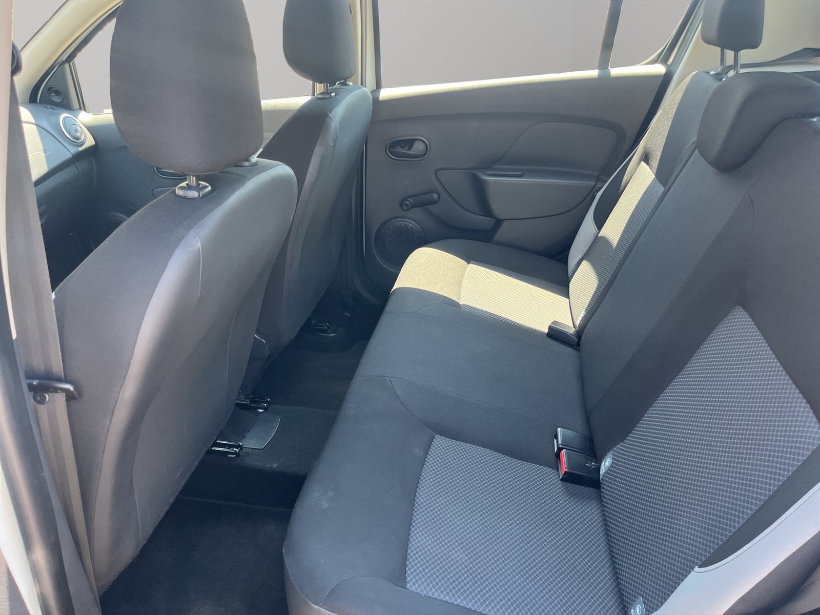 DACIA Sandero 1.2, Benzin, Occasion / Gebraucht, Handschaltung - 5