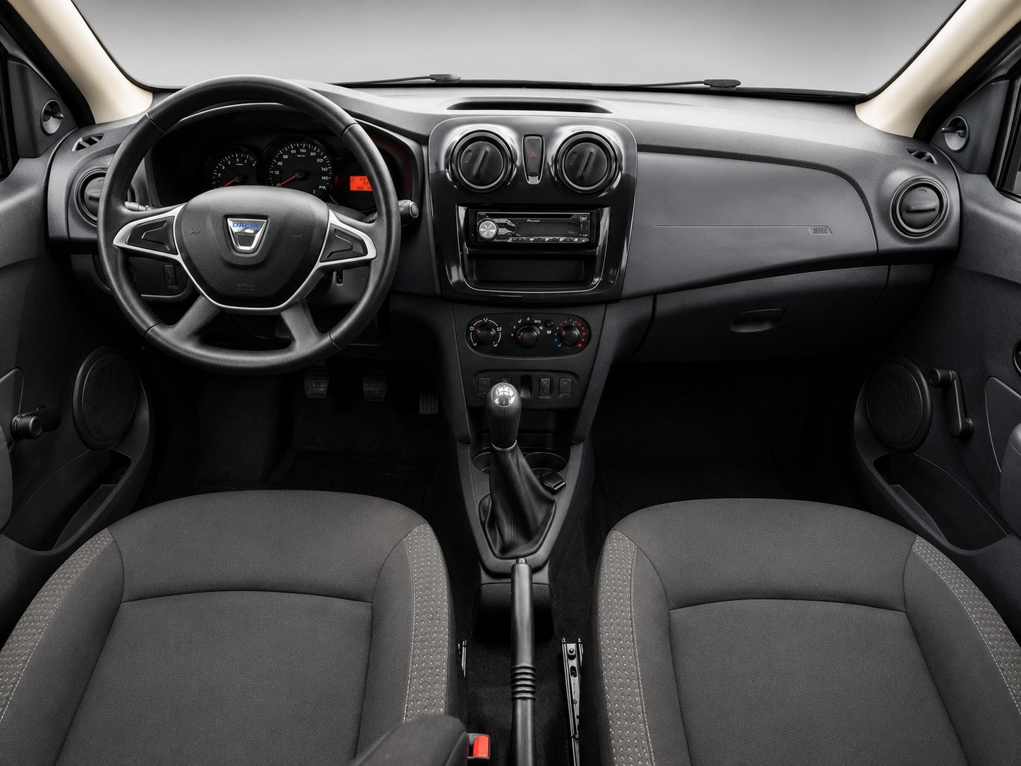 DACIA Sandero 1.2, Benzin, Occasion / Gebraucht, Handschaltung - 2