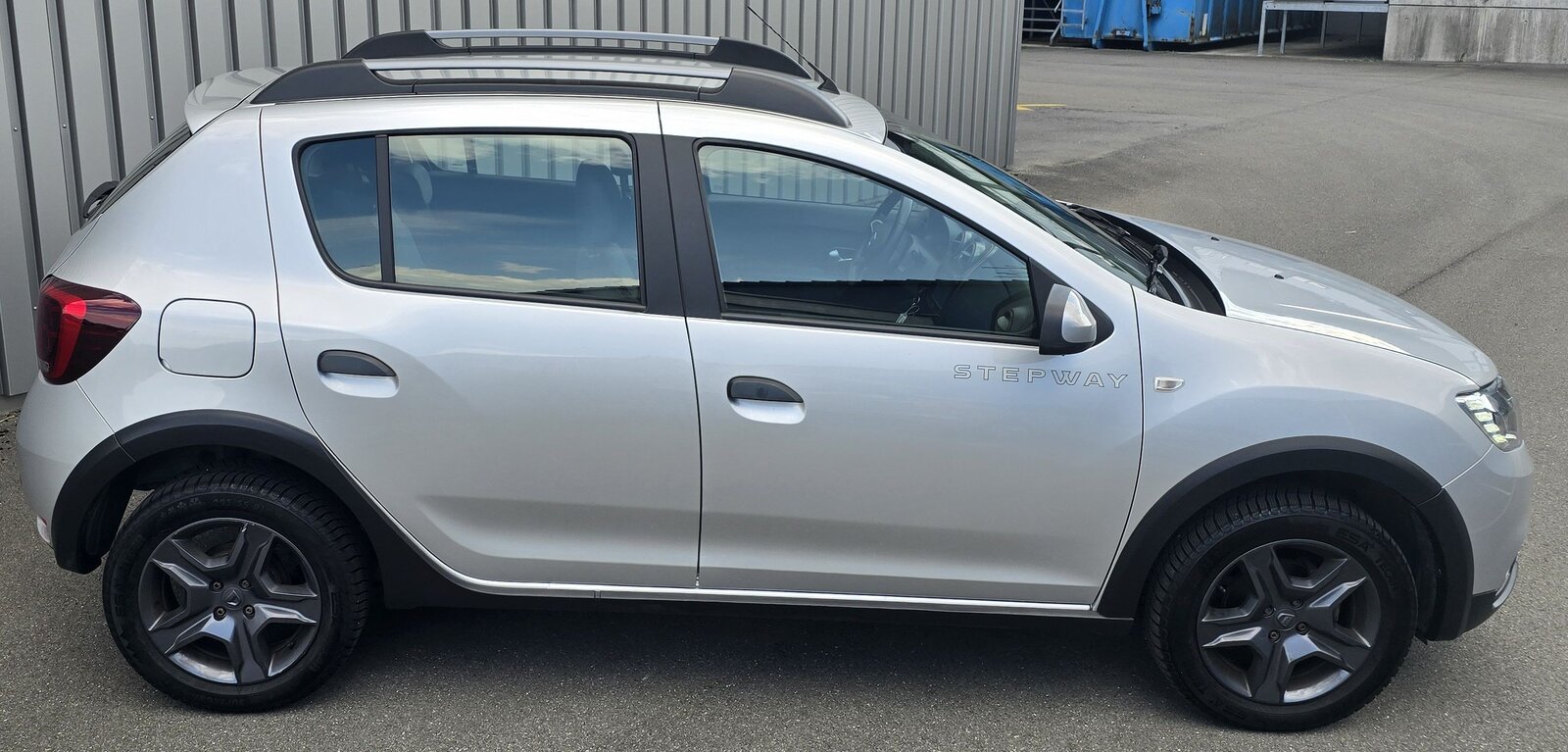 DACIA Sandero Tce 90 Stepway Automatic, Benzin, Occasion / Gebraucht, Automatik - 7