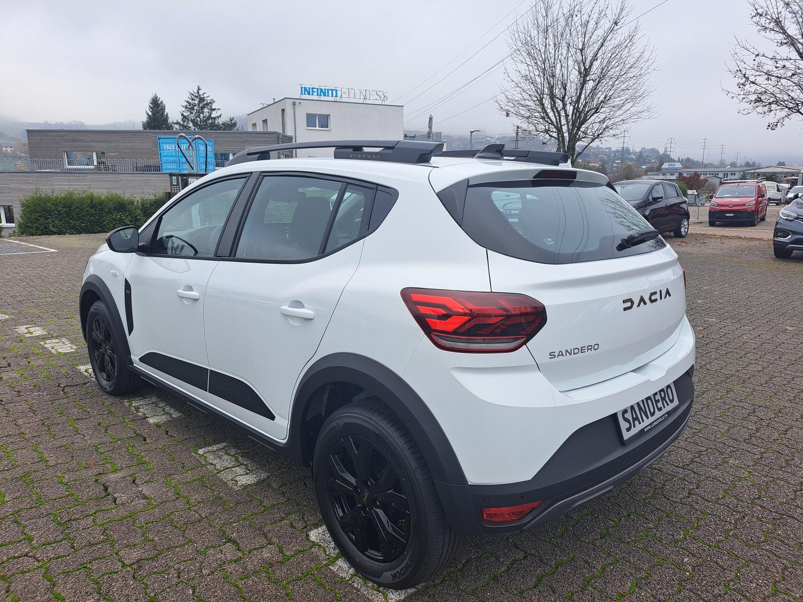 DACIA Sandero Stepway extreme+ TCe 90 auto, Petrol, New car, Automatic - 3