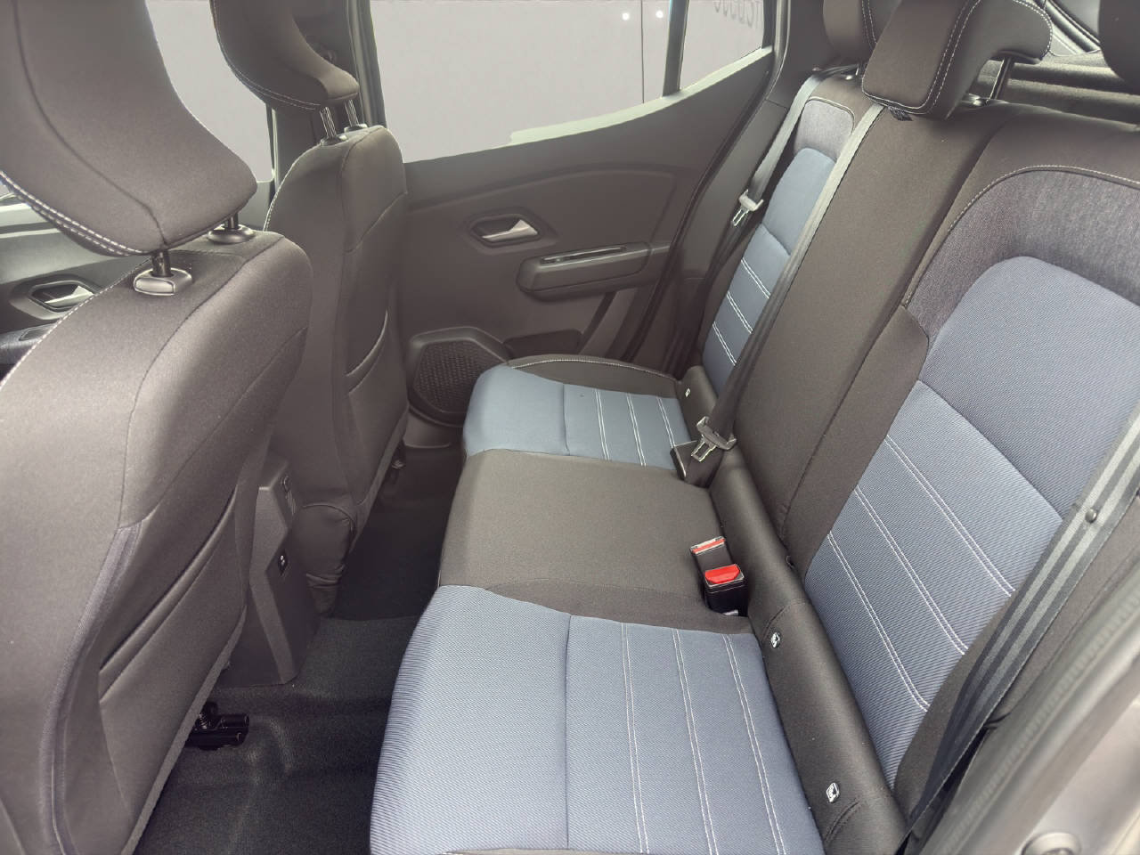 DACIA Sandero 1.0 TCe 100 Journey, Essence, Voiture nouvelle, Manuelle - 6