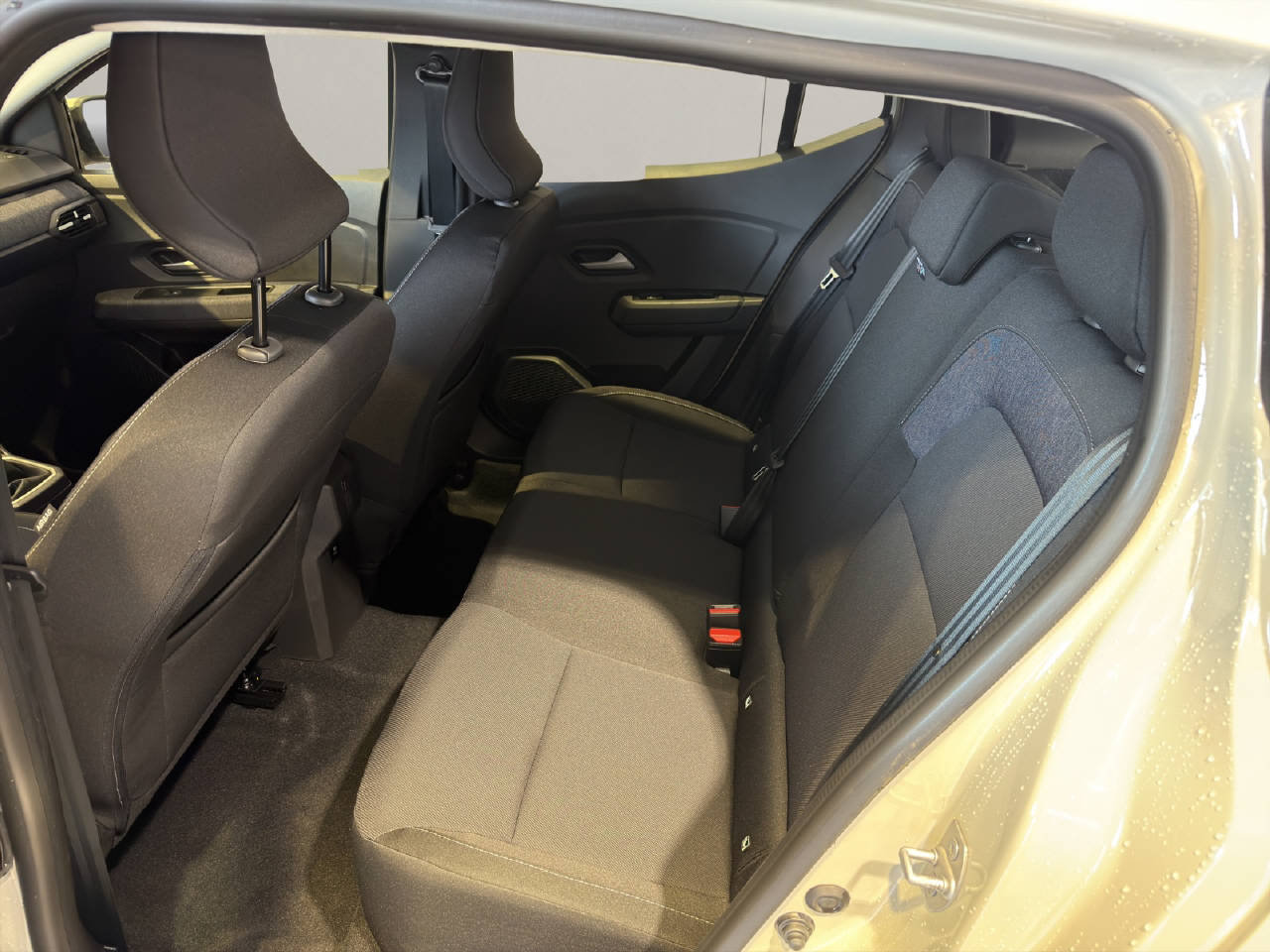 DACIA Sandero 1.0 TCe 100 Expression, Essence, Voiture nouvelle, Manuelle - 6