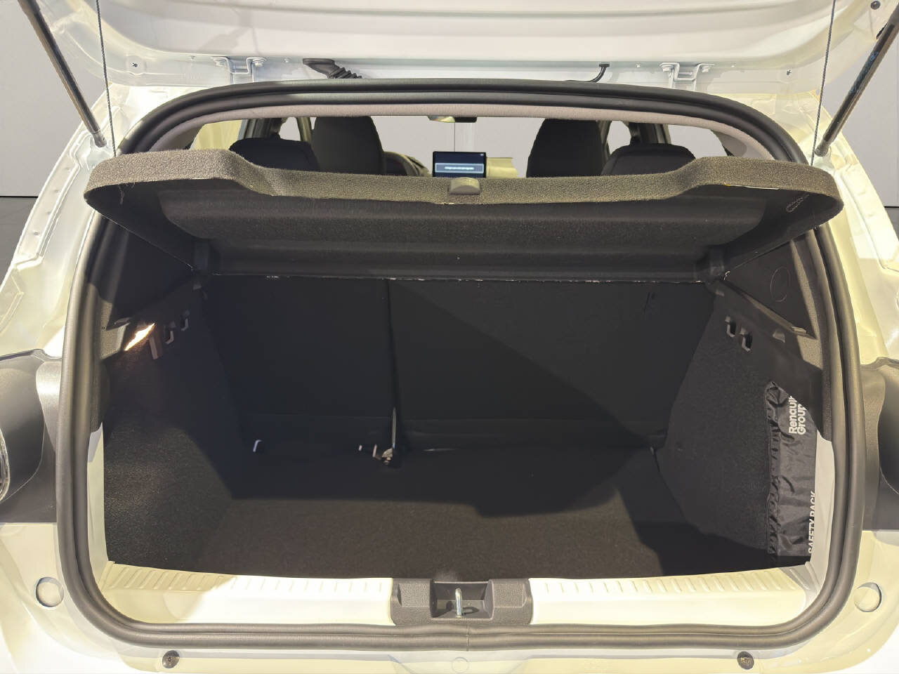 DACIA Sandero 1.0 TCe 100 Expression, Essence, Voiture nouvelle, Manuelle - 7