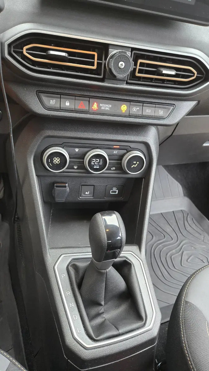 DACIA Sandero 1.0 TCe 90 Stepway Extreme+, Benzin, Occasion / Gebraucht, Automat - 5