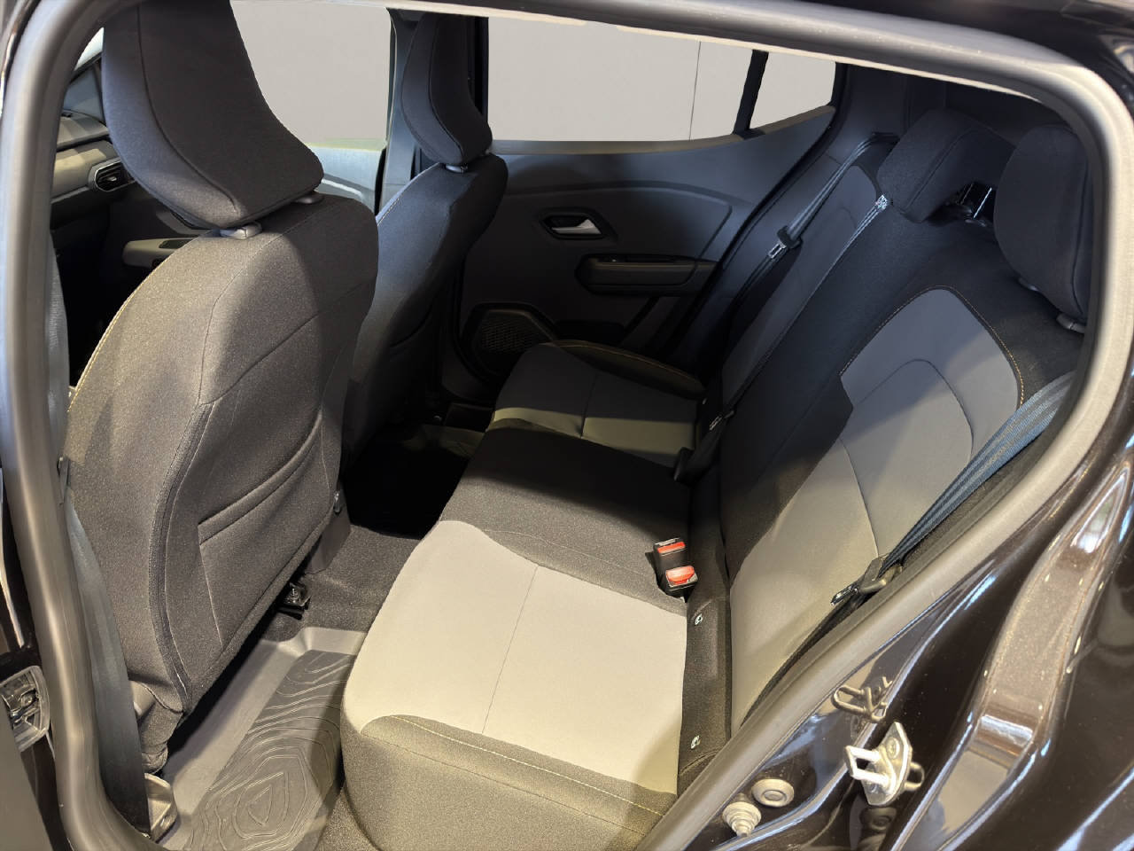 DACIA Sandero 1.0 TCe Stepway Extreme+, Essence, Occasion / Utilisé, Automatique - 6