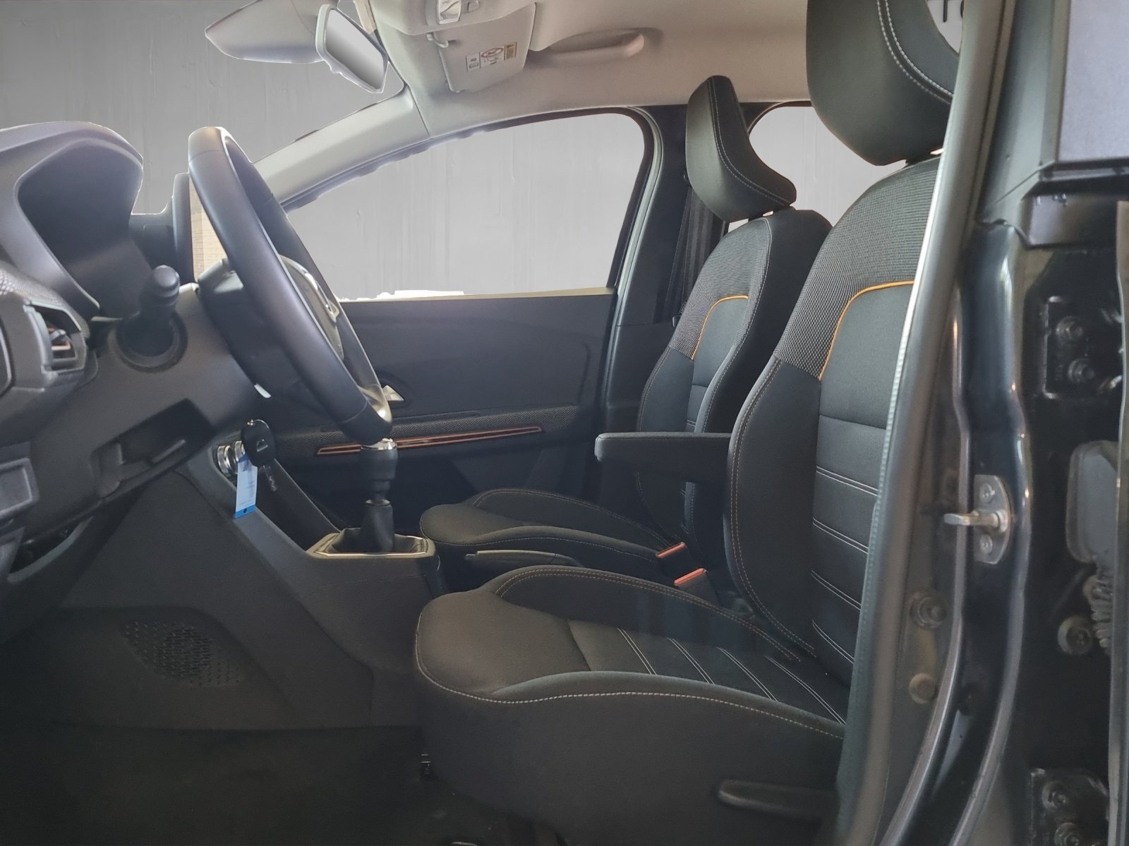 DACIA Sandero 1.0 TCe Stepway Comfort, Petrol, Second hand / Used, Manual - 7