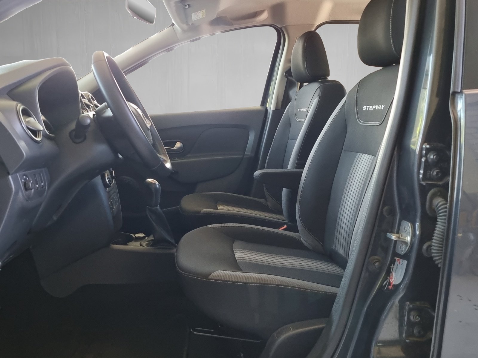 DACIA Sandero 0.9 TCe Stepway Unlimited 2, Benzin, Occasion / Gebraucht, Handschaltung - 7