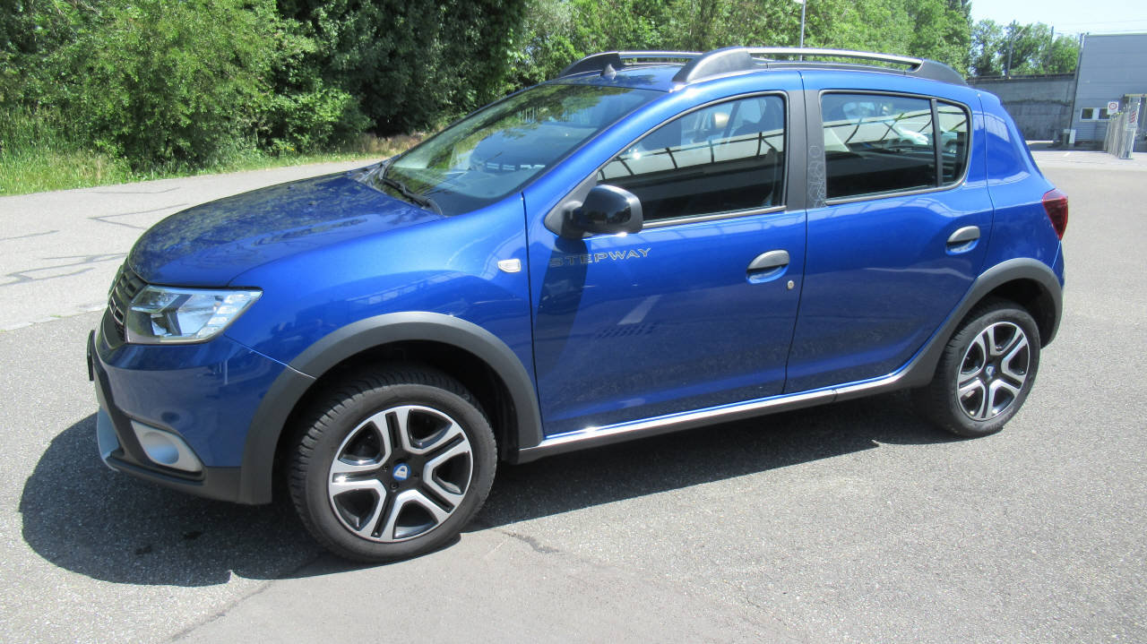 DACIA Sandero 0.9 TCe Celebration S/S, Petrol, Second hand / Used, Manual - 2