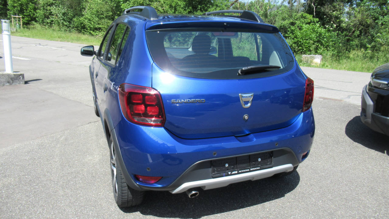 DACIA Sandero 0.9 TCe Celebration S/S, Petrol, Second hand / Used, Manual - 3