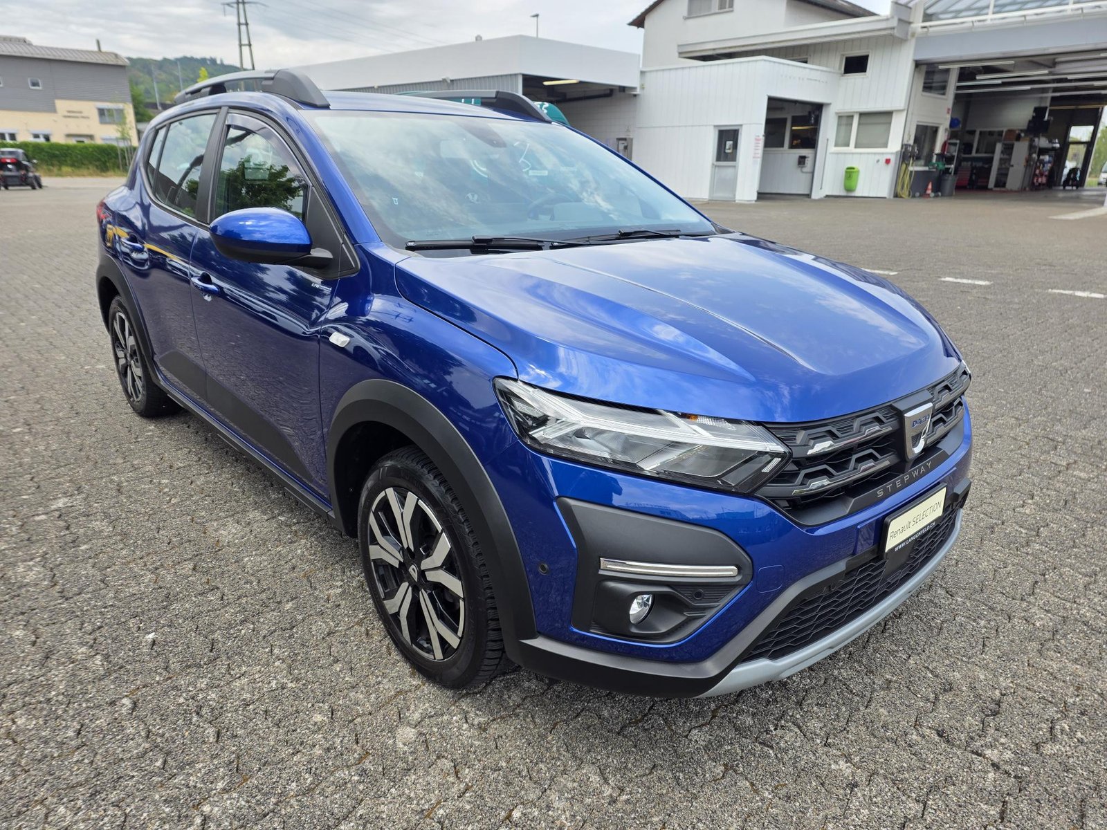 DACIA Sandero 1.0 TCe Stepway Extreme, Benzin, Occasion / Gebraucht, Automatik - 6