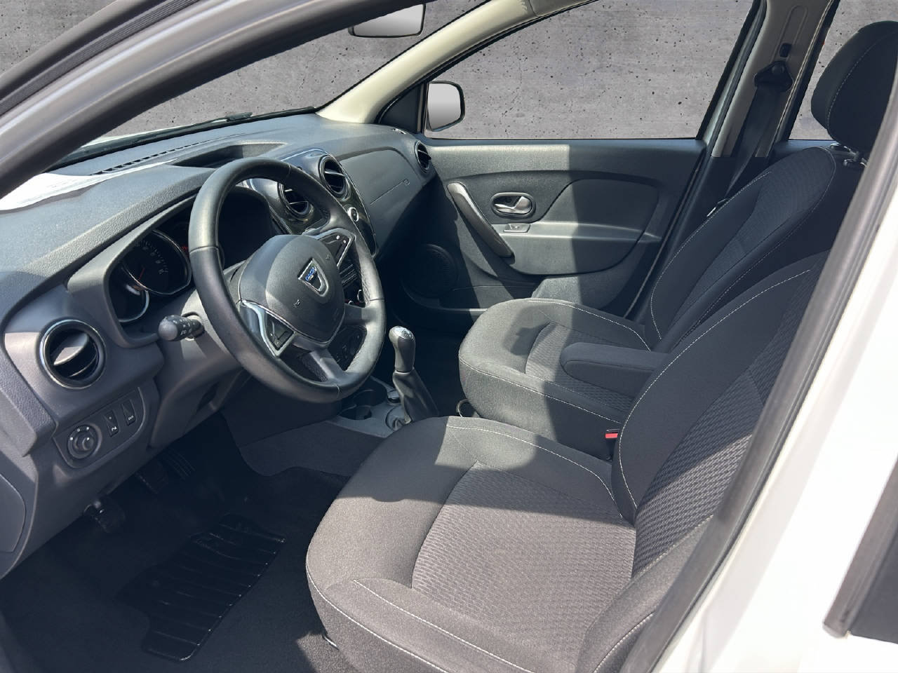 DACIA Sandero 0.9 TCe Comfort E6c S/S, Benzin, Occasion / Gebraucht, Handschaltung - 5