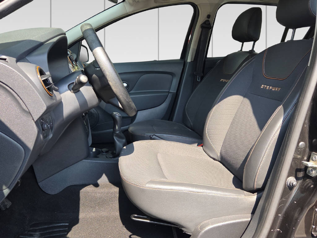 DACIA Sandero 0.9 TCe Stepway Lauréate S/S, Benzin, Occasion / Gebraucht, Handschaltung - 4