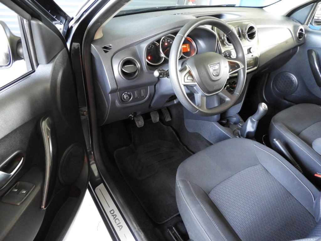 DACIA SANDERO 1.0 Lauréate, Benzin, Occasion / Gebraucht, Handschaltung - 7