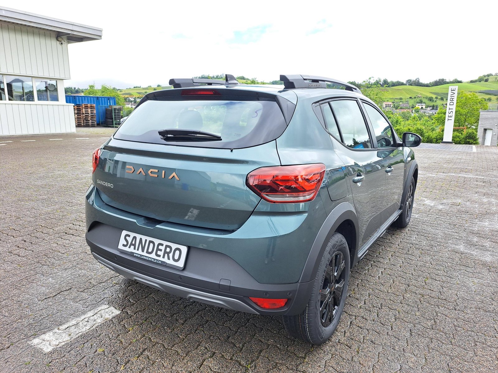 DACIA Sandero Stepway extreme+ TCe 90 auto, Petrol, Ex-demonstrator, Automatic - 4