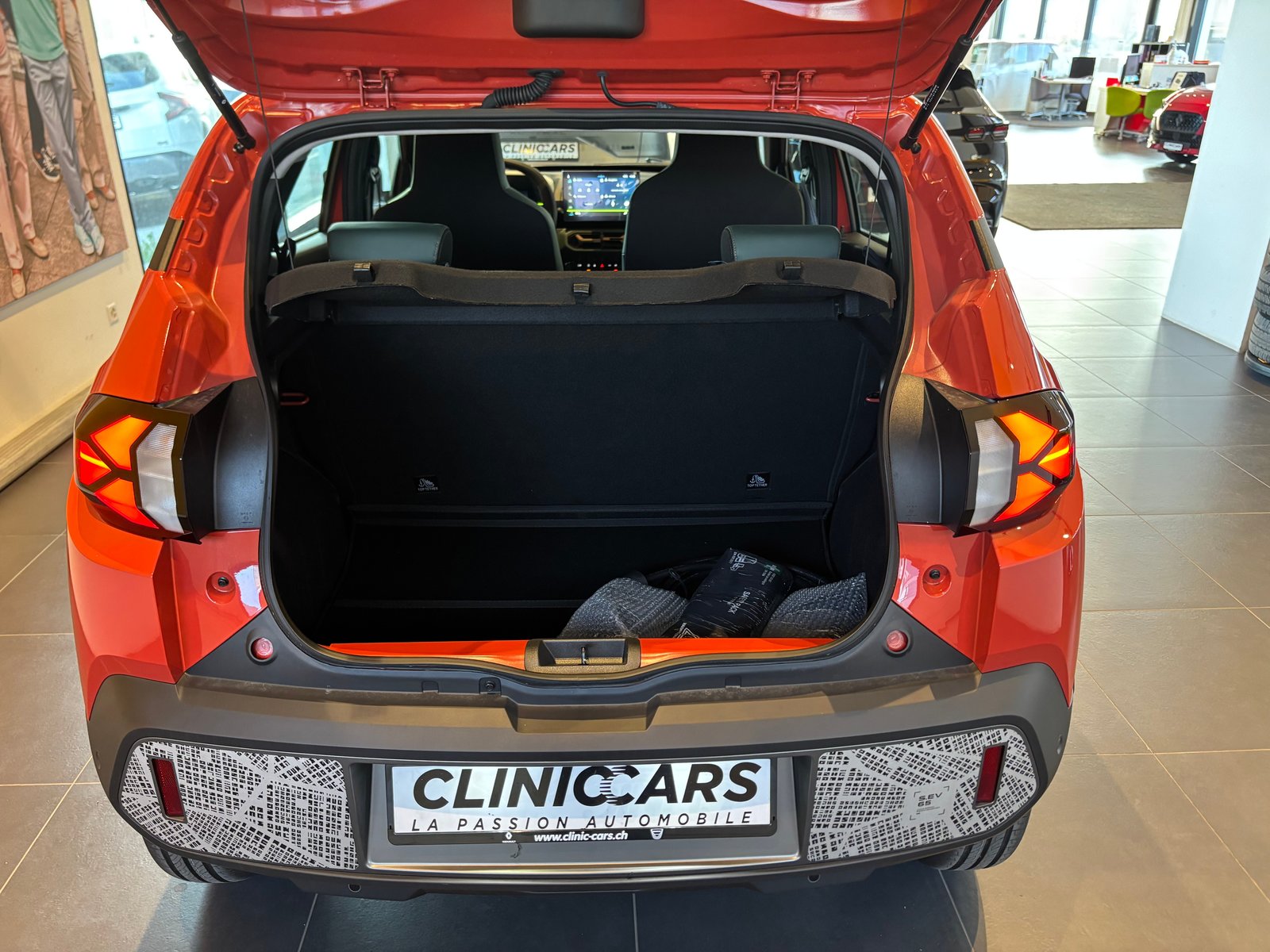 DACIA Spring 27 kWh Extreme, Electric, New car, Automatic - 7