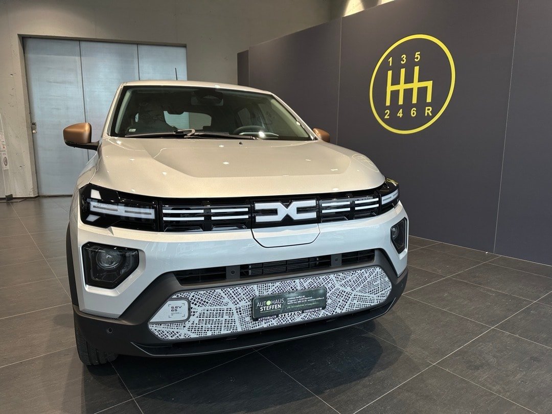DACIA Spring 27 kWh Extreme, Electric, Ex-demonstrator, Automatic - 2