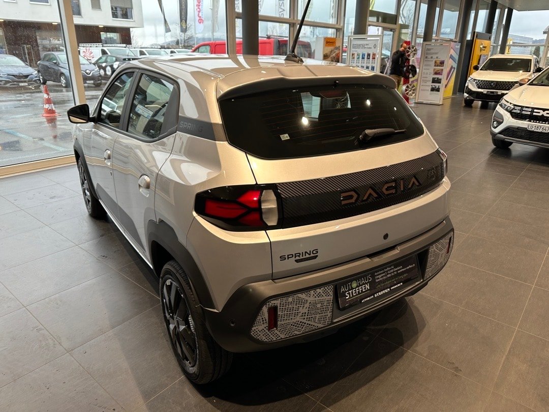 DACIA Spring 27 kWh Extreme, Electric, Ex-demonstrator, Automatic - 4