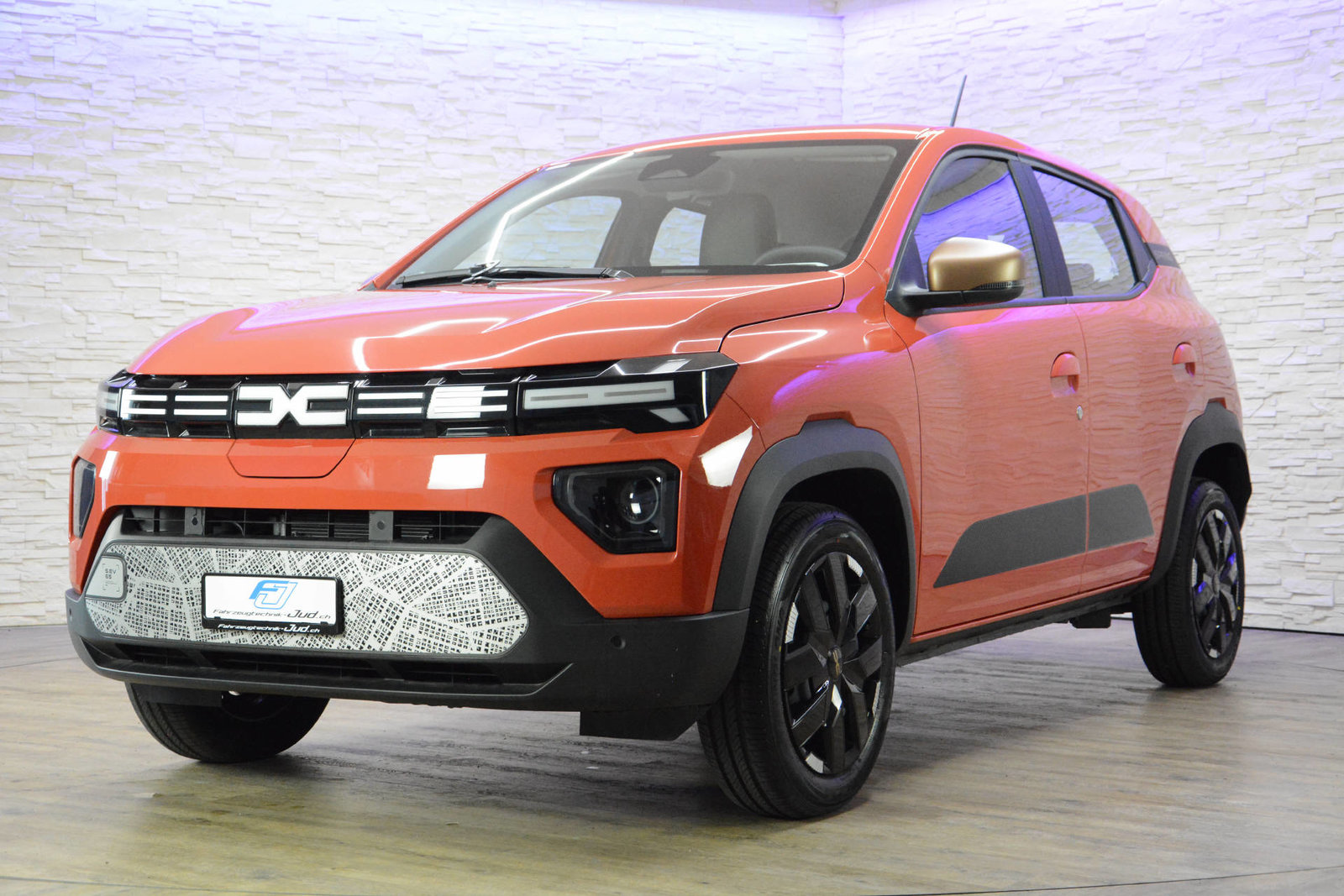 DACIA Spring Extreme *CCS-Ladeanschluss*