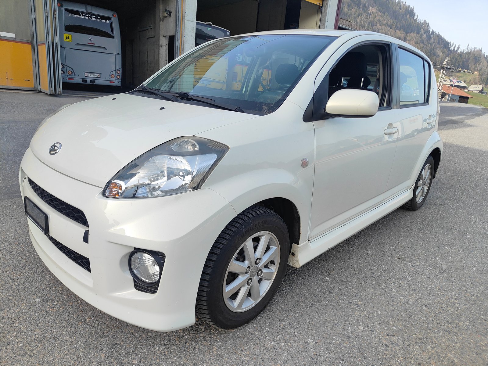 DAIHATSU Sirion 1.3 S eco-4WD, Essence, Occasion / Utilisé, Manuelle - 5